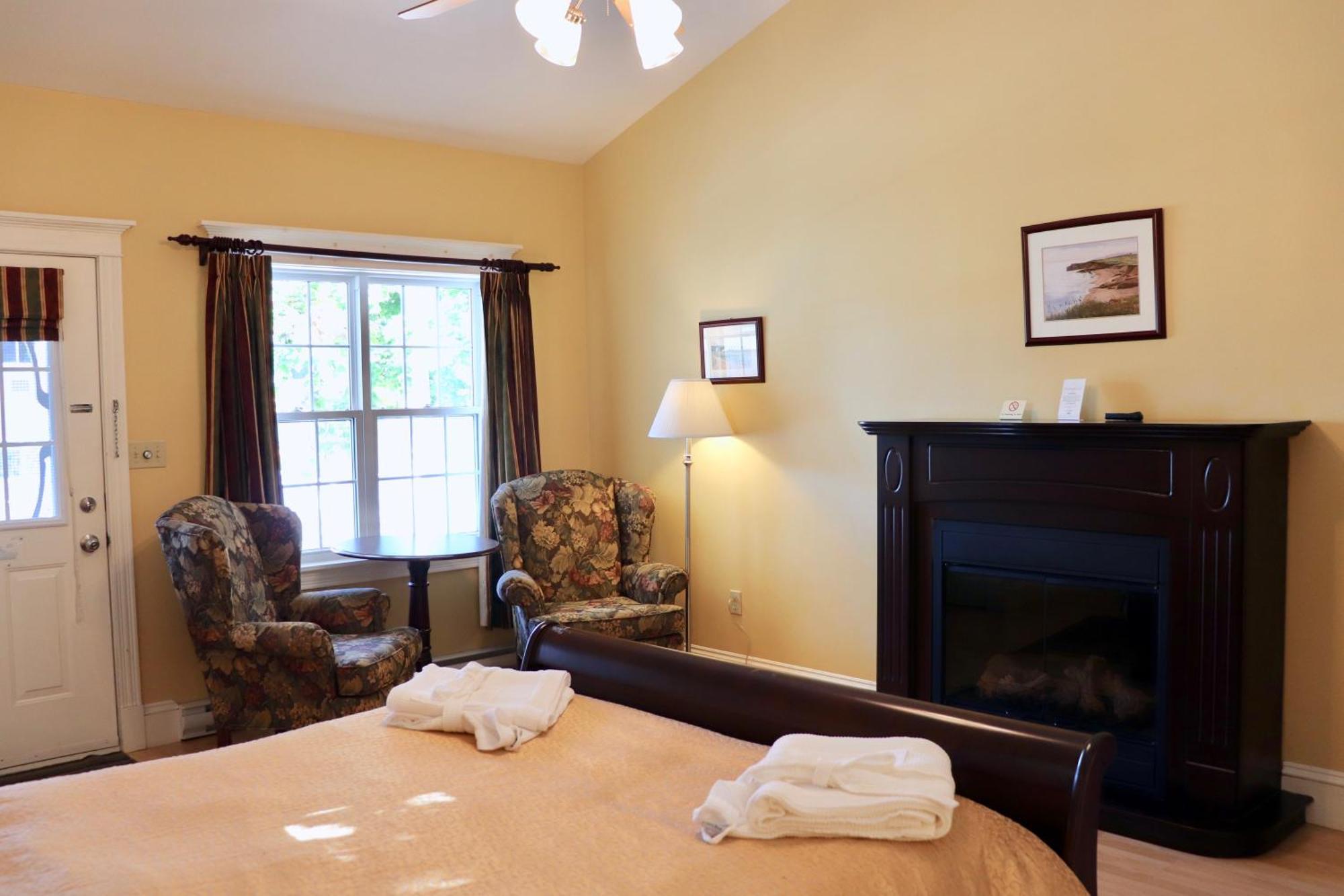 Shining Waters Country Inn Cavendish Ngoại thất bức ảnh